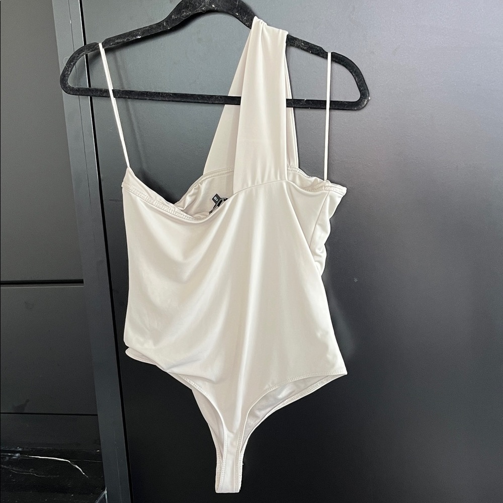 Dynamite One-Shoulder Bodysuit - Picture 5 of 8